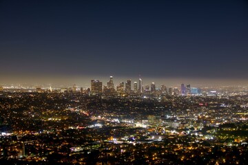 Fototapeta na wymiar Night view of Los Angeles, Griffith Observatory and downtown
