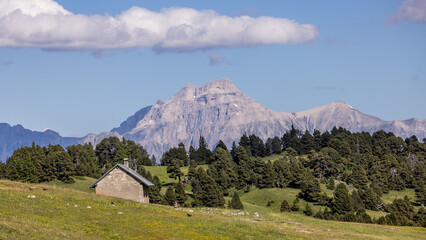 Fototapeta premium Mountain landscape on the Vercors plateau with the Essayer hut