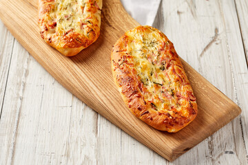 pie with cheesee and ham 