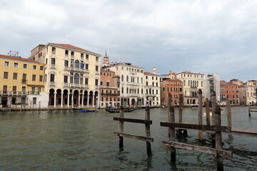 Fototapeta na wymiar Venise. Palais au bord du Grand Canal.