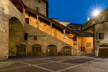 Fototapeta na wymiar Bergamo Alta di notte