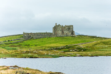 Fototapeta premium Bunowen Castle in Ballyconneely Irland