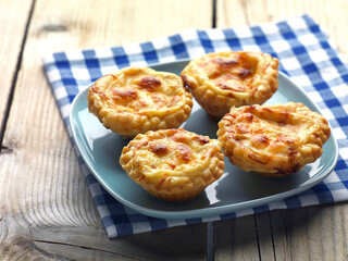 assortment of cheese muffins - 509862182