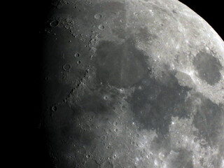 The moon at night in the sky captured from the earth © Omar