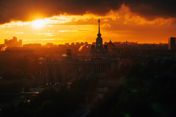 Naklejka premium Evening sunset in Moscow VDNH district