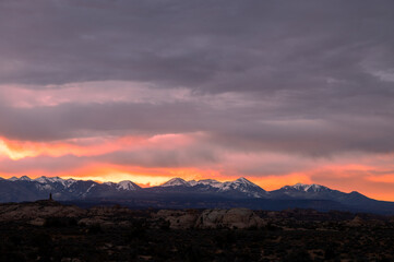 Fototapeta premium Scenic Sunrise Landscape in Arches National Park Utah