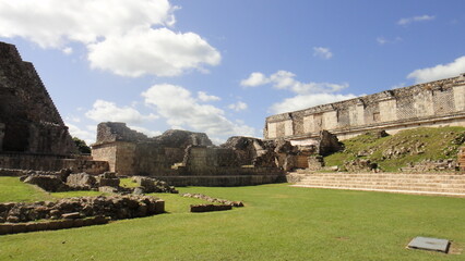 Fototapeta na wymiar Mayan city III
