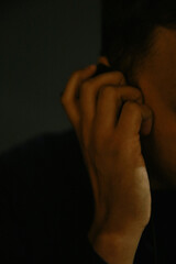 Obraz premium person praying in prayer