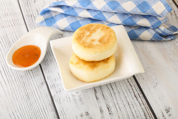 Baked cheesecakes with fruit jam