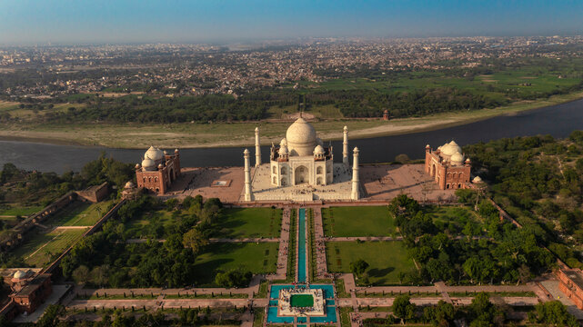 Aerial view of the Taj Mahal along Yamuna river, Tajganj, Agra, Uttar Pradesh, India.