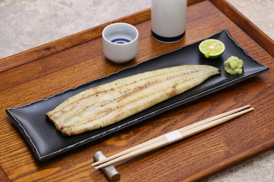 unagi shirayaki ( grilled eel ), Japanese cuisine