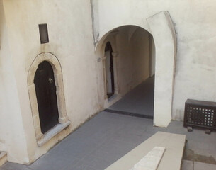 Fototapeta na wymiar passage in the palace in Algiers