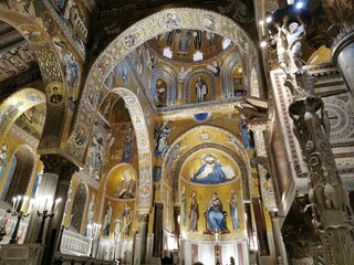 La magnifica Sicilia! I migliori paesaggi ed i monumenti di: Palermo, Cefalù, Morreale, San Vito lo Capo, Trapani, Erice, Sciacca, Agrigento, le Saline, Siracusa, Etna e Taormina.