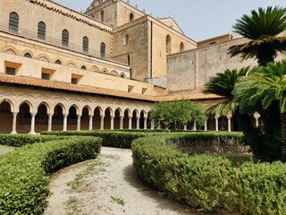 Obraz premium La magnifica Sicilia! I migliori paesaggi ed i monumenti di: Palermo, Cefalù, Morreale, San Vito lo Capo, Trapani, Erice, Sciacca, Agrigento, le Saline, Siracusa, Etna e Taormina.