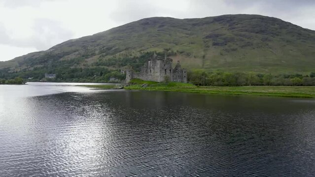 Kilchurn Castle, Loch Awe, in Argyll and Bute, Scotland, UK