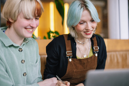 Women working together on new project 