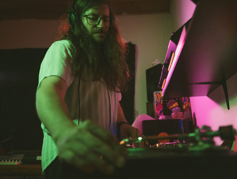 Dj Playing