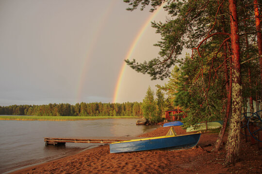 Double rainbow over the lake