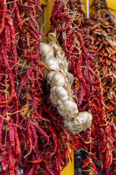 Dried garlic and red peppers