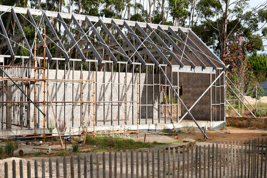 Timber frame structure