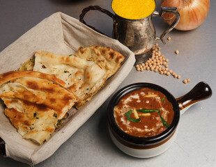 Naan, Roti and Dal Makhni