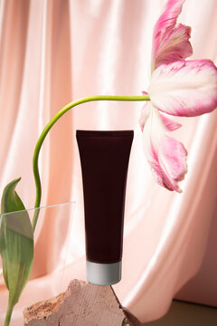 Cosmetic Cream Dispenser Product