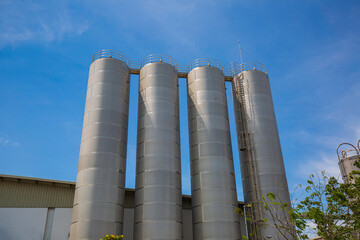 Stainless steel silos in the chemical industry