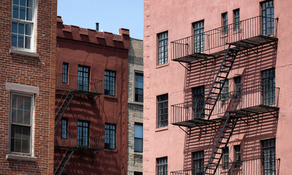 Buildings and fire escapes in NYC