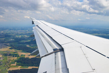 Luftaufnahme aus einem Flugzeug über Deutschland