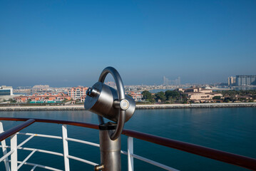Fototapeta na wymiar view of the dubai marina