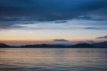 Fototapeta na wymiar Norwegian sunset