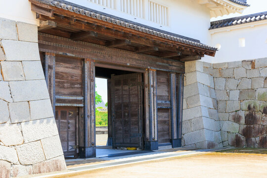 「戸口」の画像 - 697,634 件の Stock 写真、ベクターおよびビデオ | Adobe Stock
