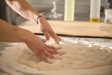 Obraz na płótnie Canvas pizza chef preparation cooking firewood 