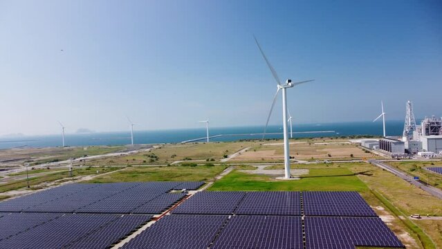 メガソーラー と風力発電　再生可能エネルギー