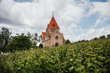 Fototapeta na wymiar Kreuzkapelle in Gau-Bickelheim