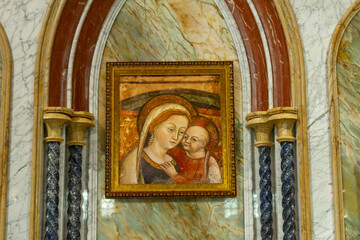 Picture of the Virgin Mary in the Gothic altarpiece of the Nossa Senhora do Bom Conselho church....