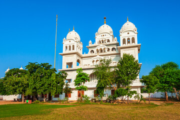 Fototapeta na wymiar Sikh Gurdwara or Gurudwara, Pushkar