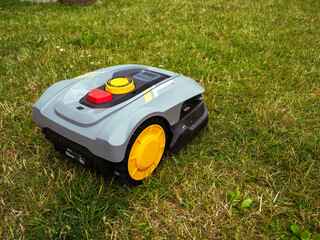 Robot lawnmower.