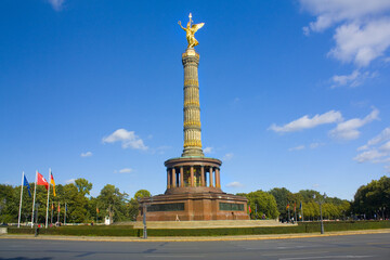Fototapeta na wymiar Victory column in Berlin, Germany