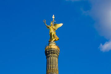 Fototapeta na wymiar Victory column in Berlin