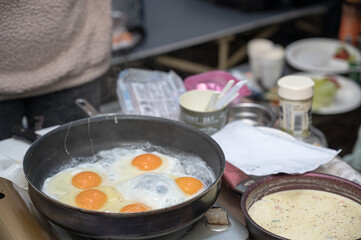 キャンプで作る目玉焼き