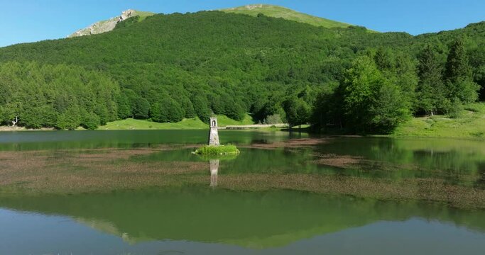 LAGO CALAMONE 