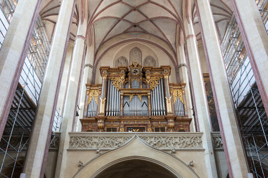 View on the organ of church St. Martin, Landshut.
