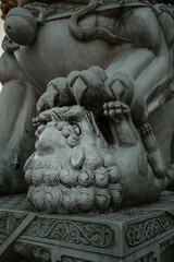 Fototapeta premium Chinese imperial guardian lion statue