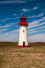 Fototapeta na wymiar Leuchtturm Sylt Ellenbogen