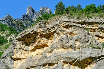 ROCHER VALLÊE DE LA ROANNE RIVIERE GORGES DE L'ESCHARIS DROME