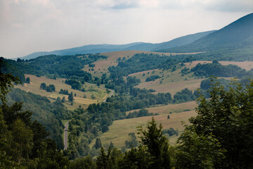 Fototapeta na wymiar Landscape of the beautiful Polish mountains of the Bieszczady Mountains, part of the Carpathians. Dreamlike mountains, a symbol of freedom and independence. A place for many artists.Mountain landscape