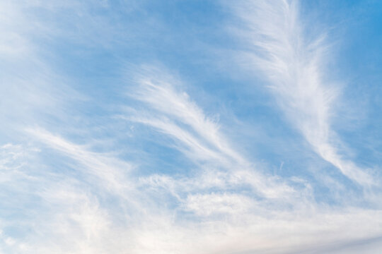 すじ雲 の画像 14 819 件の Stock 写真 ベクターおよびビデオ Adobe Stock