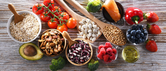 Cholesterol lowering food products