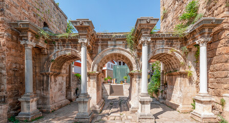 Fototapeta premium Hadrian's Gate - entrance to Antalya, Turkey